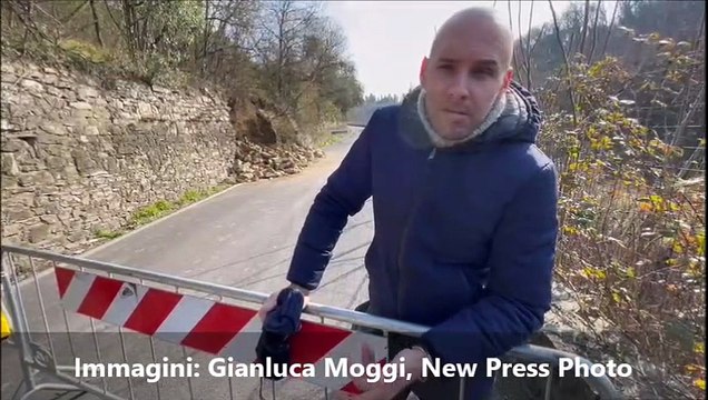 Firenze, frana un muro. Strada chiusa e problemi al traffico fra il capoluogo e Scandicci
