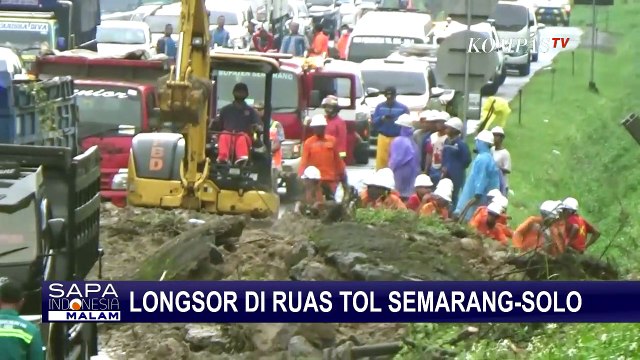 Tebing Setinggi 15 Meter di Pinggir Tol Semarang - Solo Longsor Menutup Satu Jalur Menuju Solo