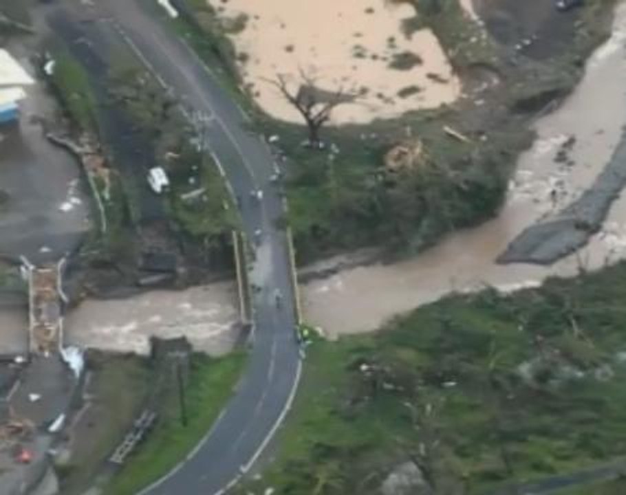 Hurricane Maria brings destruction, heavy floods to Puerto Rico