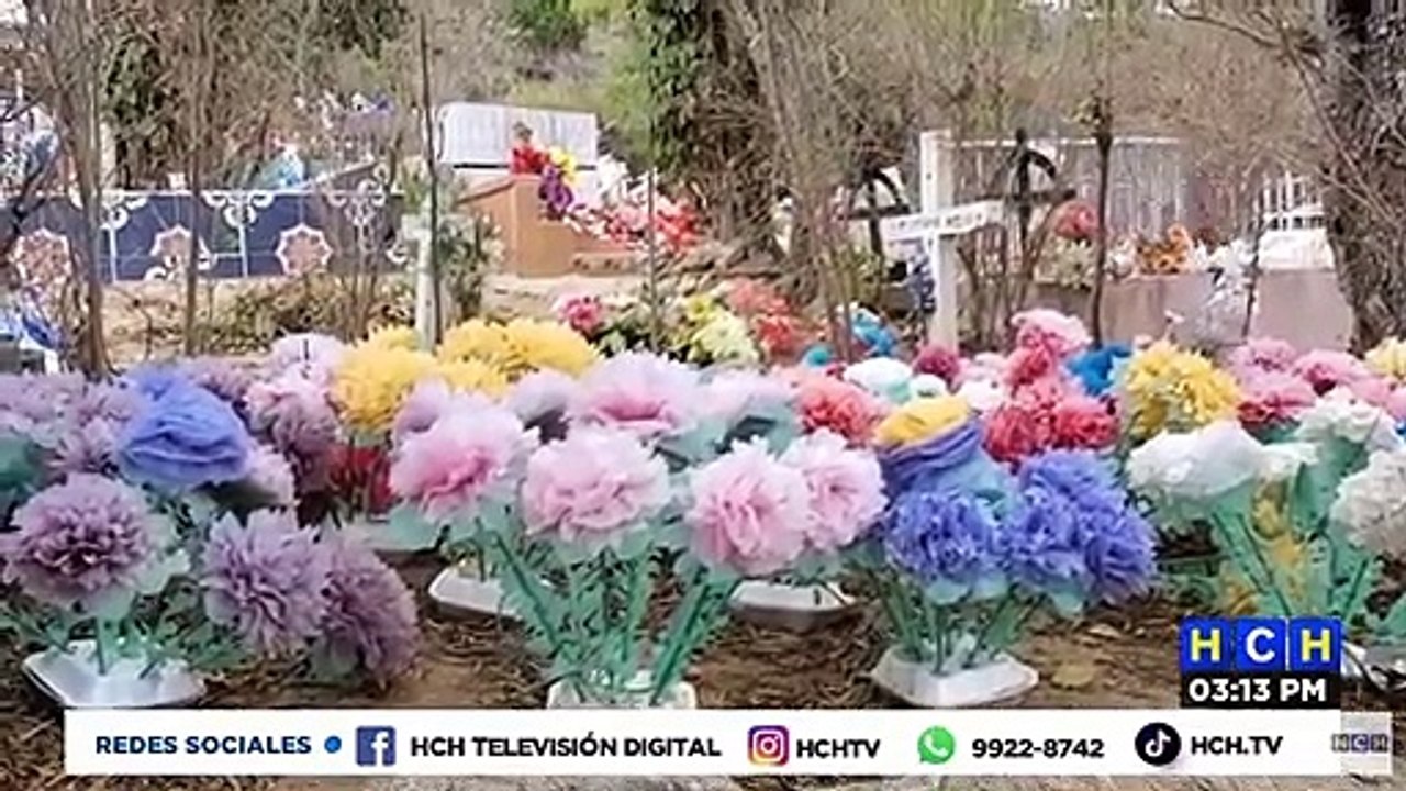 ¡Brujería! Hallan fotos y recipientes con sangre en un cementerio de El Paraíso