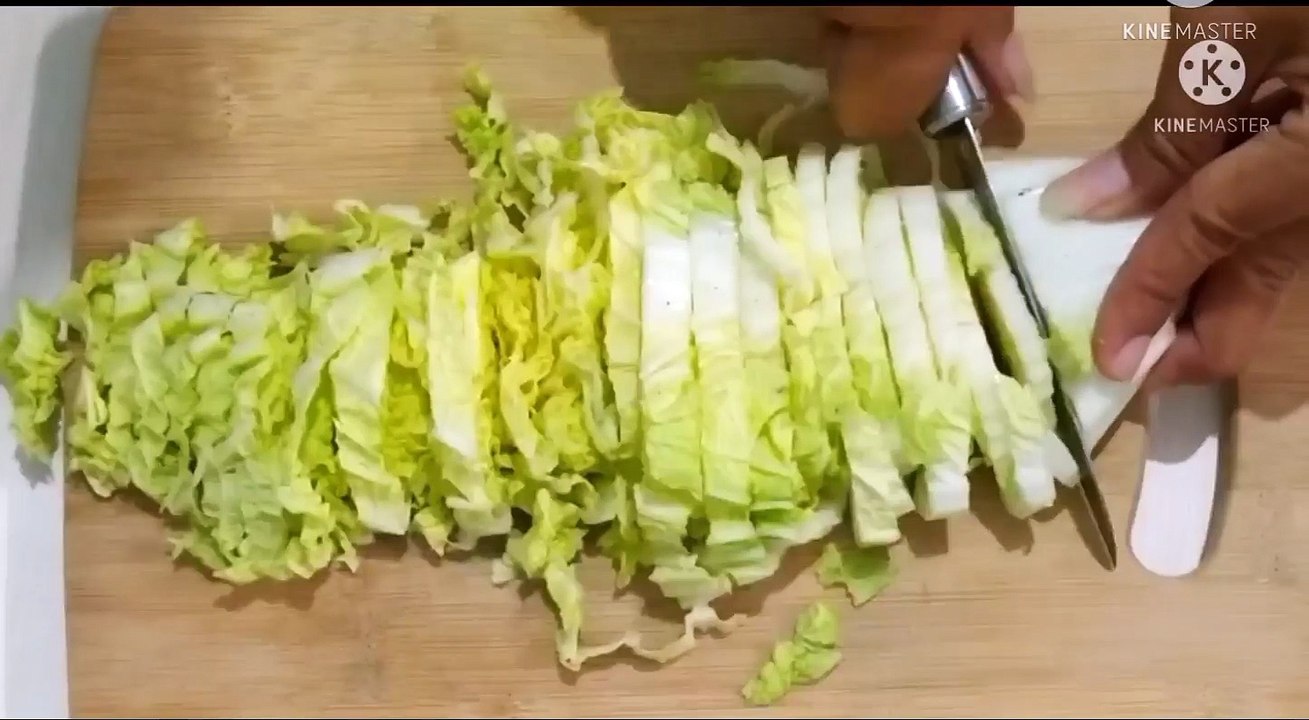 Punya sawi putih bingung mau dimasak apa? Dimasak begini aja, simple dan enak