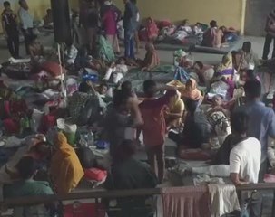 Bangladesh hospital overflows with injured Rohingya