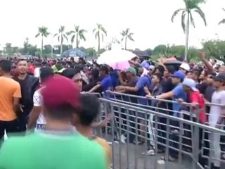 Final Malaysia vs Thailand: Penyokong rempuh pagar, kaunter tiket ditutup