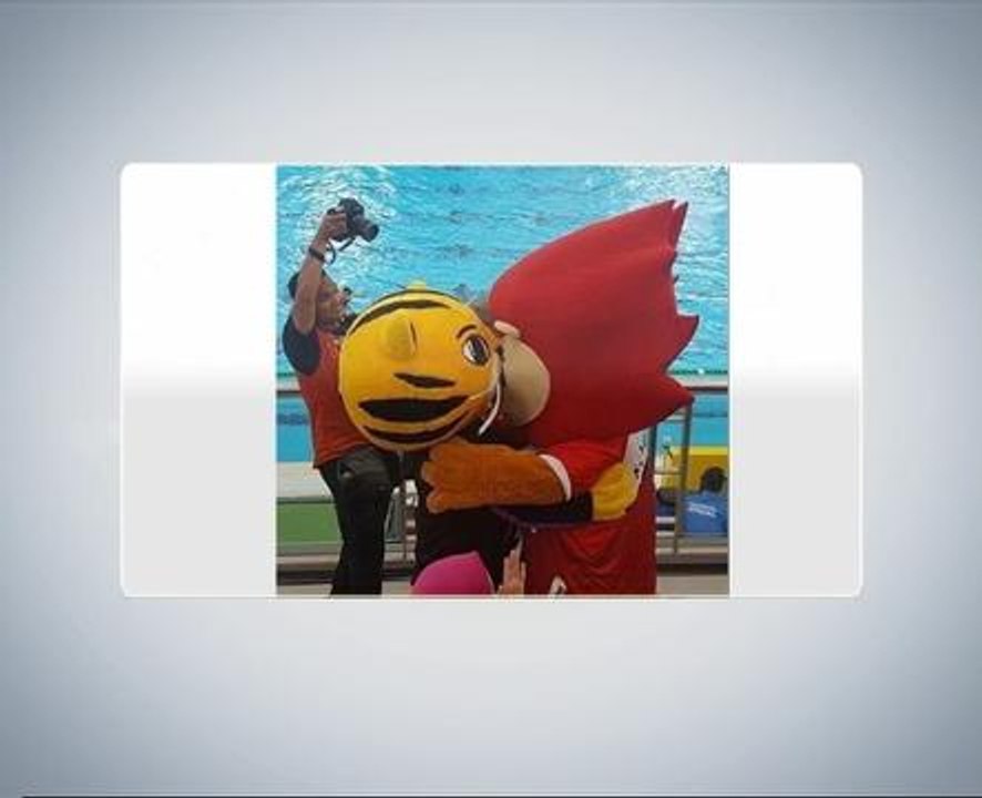 Aksi 'sweet' maskot Rimau Malaysia dan Nila Singapura