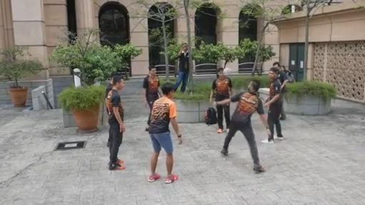 Apa Beza Chinlone & Takraw?