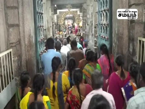 நந்தி பகவானுக்கு அபிஷேகம்; ஆயிரக்கணக்கான பக்தர்கள் வழிபாடு!