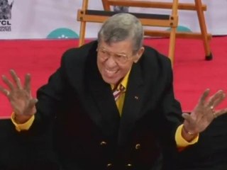 Comedian Jerry Lewis dies at 91
