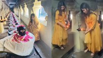Mahashivratri 2022: Mouni Roy Lord Shiva की भक्ति में डूबी आई नजर Video Viral | Boldsky