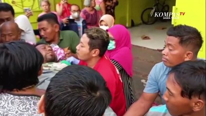 Renovasi Atap Rumah Dua Pekerja Tersengat Listrik