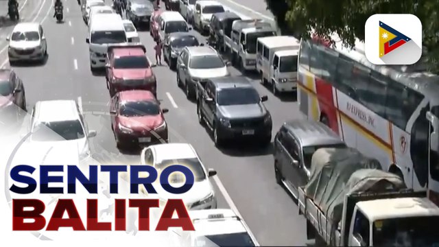 Pagbagal ng trapiko, kapansin-pansin sa unang araw ng Alert Level 1 ; MMDA, pinag-aaralan ang pagpapatupad ng number coding scheme tuwing rush hours