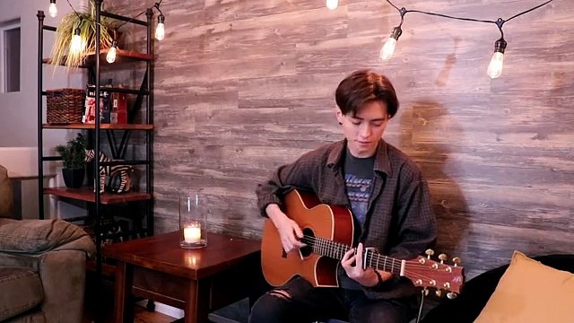 Heather-Conan-Gray-Acoustic-Cover-fingerstyle-guitar