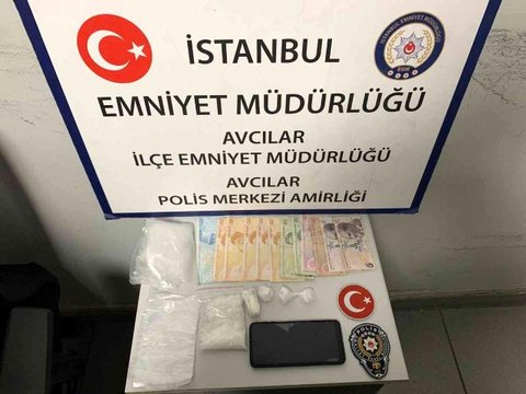 Avcılar ve Esenyurt'ta uyuşturucu operasyonu: 5 kilo uyuşturucu madde ele geçirildi