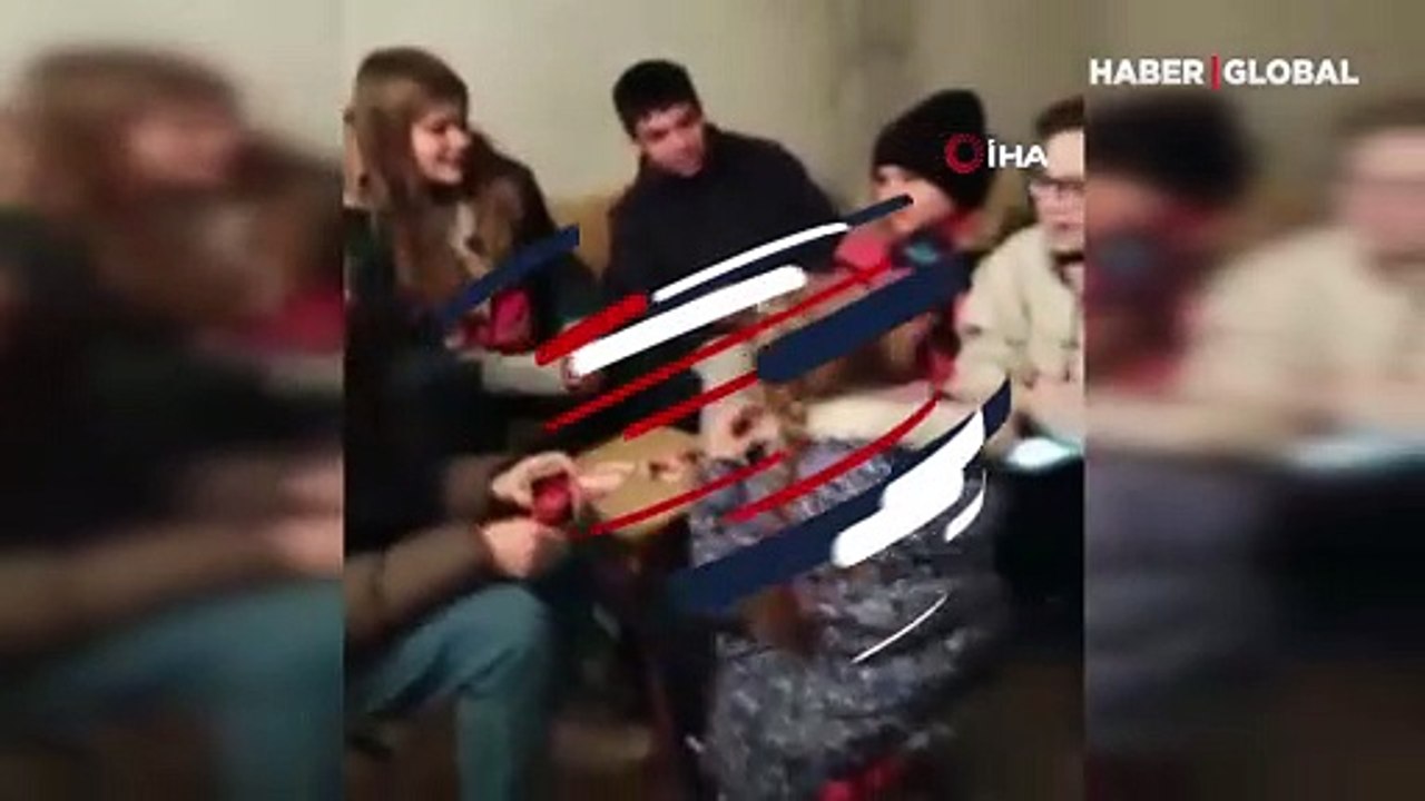 Ukraynalı çocuklar sığınakta şarkı söyledi: Kiev’im benim