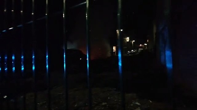 Fuego en las casas abandonadas de Los Osorios