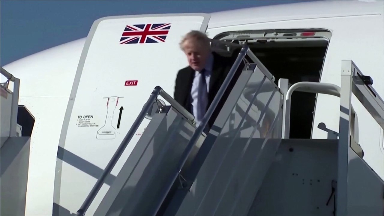 Boris Johnson arrives in Poland to meet with Polish Prime Minister Mateusz Morawiecki to discuss Ukrainian crisis