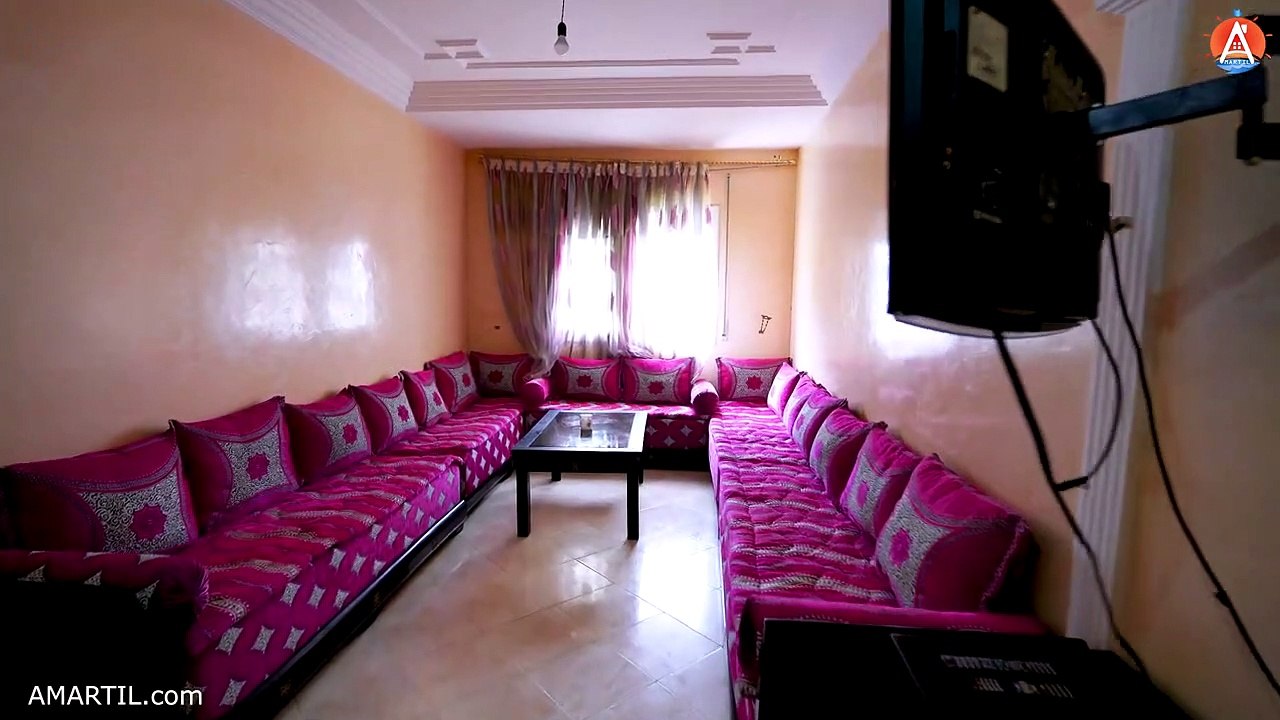 شقة مفروشة نظيفة للكراء اليومي مرتيل للعائلات  2 غرف وصالون الطابق 1 مسبح Ascenseur Sécurisé MARTIL