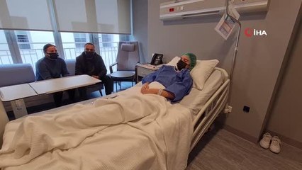 Özge'nin koluna suni kemik yerleştirildi... Kolundaki kist nedeniyle zor günler geçiren Özge, sağlığına kavuşuyor