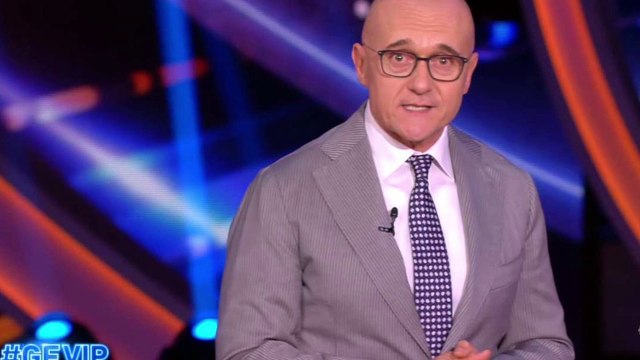 GF Vip, doppia eliminazione in direttal’annuncio choc di Alfonso Signorini