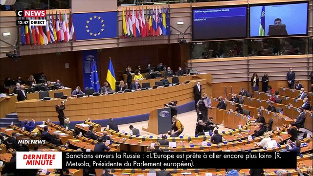 Guerre en Ukraine - Regardez le discours du président ukrainien Volodymyr Zelensky qui s’est adressé ce midi au Parlement européen : « Ne nous lâchez pas ! » - VIDEO