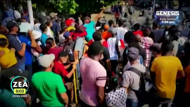 Migrantes rompen cerco de seguridad de la Guardia Nacional en Chiapas