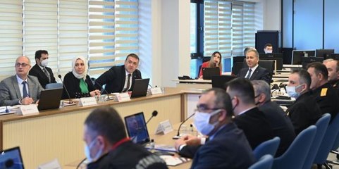 İstanbul Valisi Yerlikaya: "112'yi gereksiz yere meşgul etmeyelim"