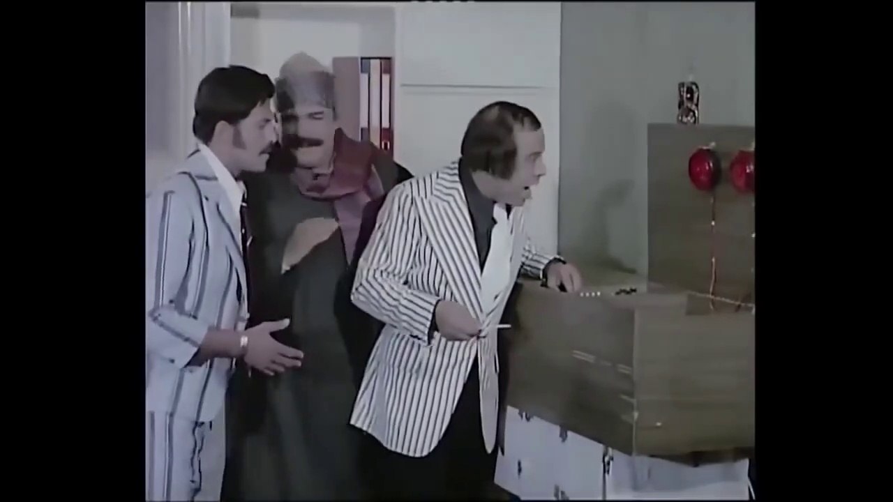 طب واحد واحد علشان هتعب | أجرأ مشهد للزعيم وسهير رمزي مش هتصدق حصل ايه 