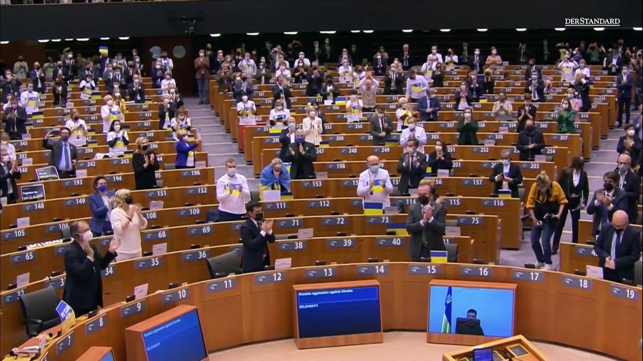 EU - Standing Ovations für Selenskyj