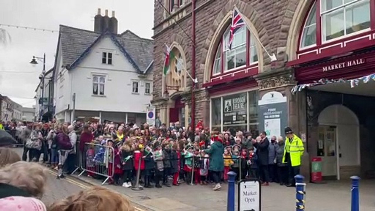 Primary school children singing