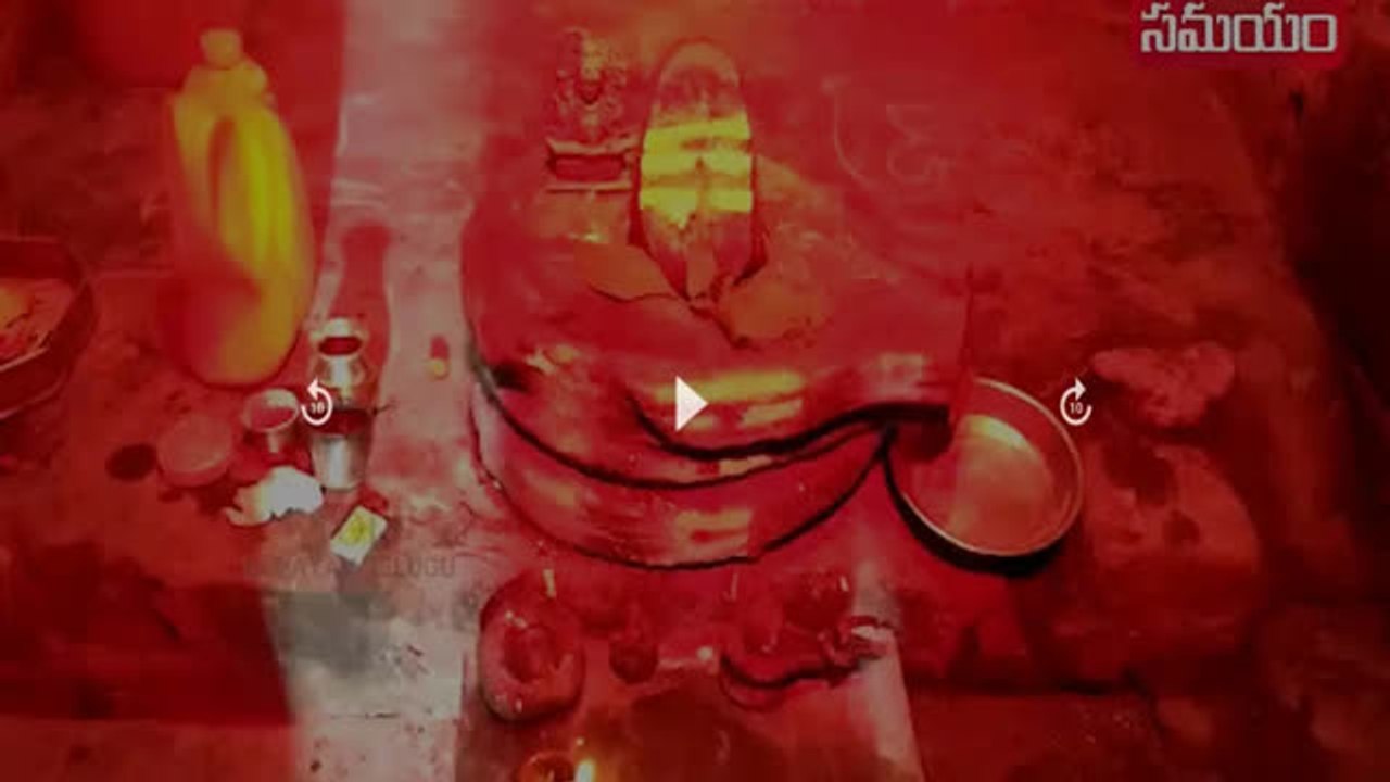 శివ కీర్తనలో అరకు ఎంపీ.. సొంతూరులో శివరాత్రి పూజలు