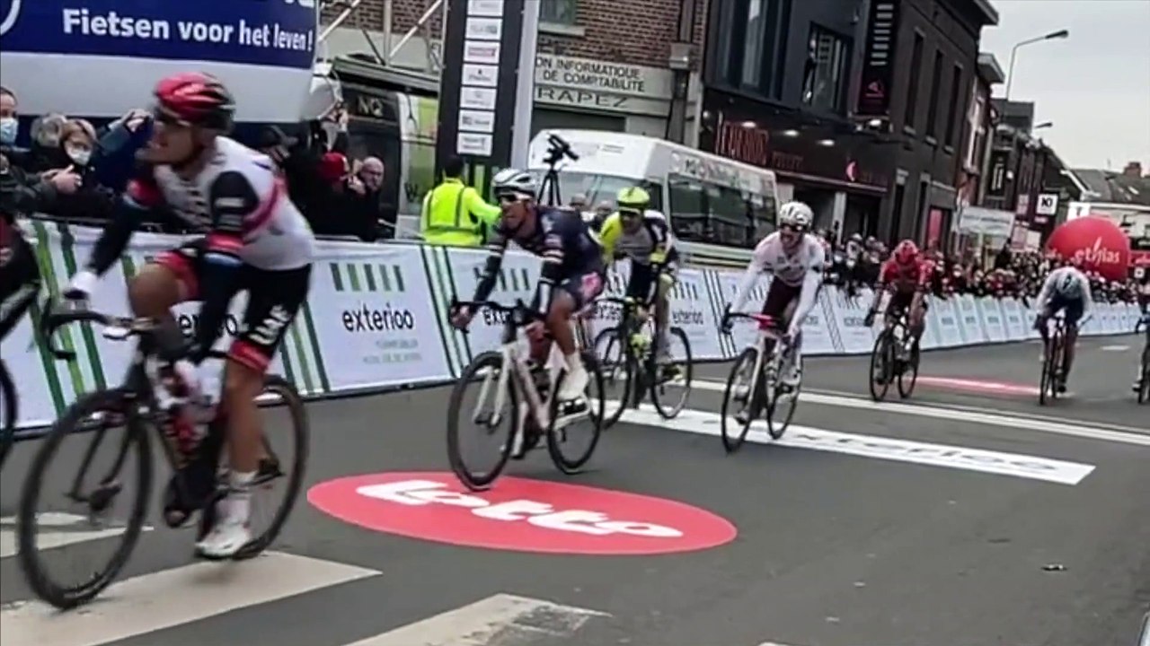 GP Le Samyn 2022 - Matteo Trentin s'impose d'un rien devant Hugo Hofstetter !