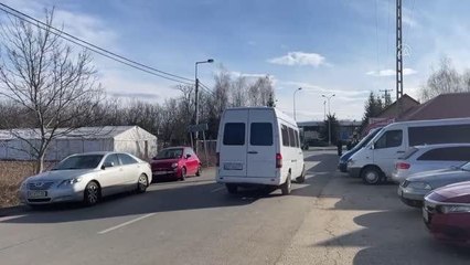 TİSZABECS - Rusya'nın saldırısından kaçan Ukraynalılar, Macaristan sınırında