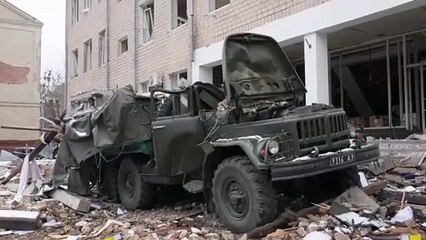 Ucraina: Kiev sotto pressione, colpita una torre della televisione