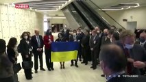 Ukraynalı gazeteci Johnson'a gözyaşlarıyla isyan etti