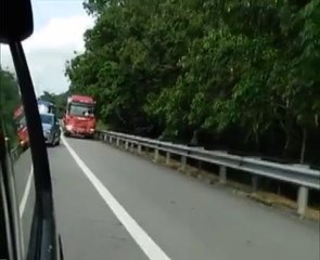Sikap pengguna degil guna laluan kecemasan