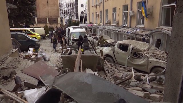 Шестой день войны на Украине: Киевская телебашня, Харьков и побережье Азовского моря