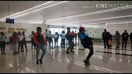 رقصة الهولا وسياحة الرقص وأغرب طرق استقبال الأفواج السياحية في العالم