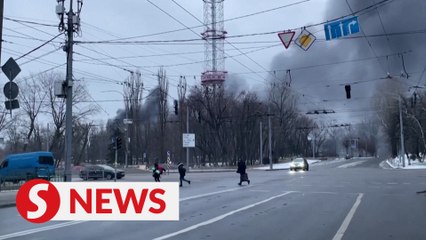 Russia bombards Ukraine cities, armored convoy stalls