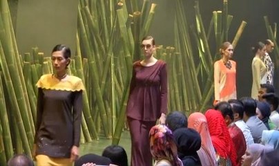 Style District (Episod 7): Nelissa Hilman, Gaya Koleksi Raya 2017 & kolaborasi Dolce & Gabbana bersama SMEG
