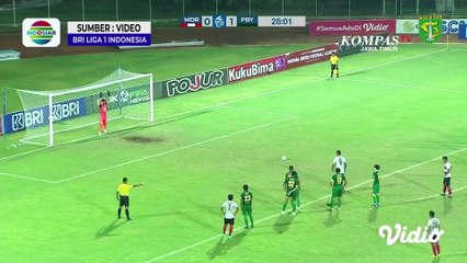 Aji Santoso Pelatih Persebaya Sorot Kinerja Wasit Liga 1