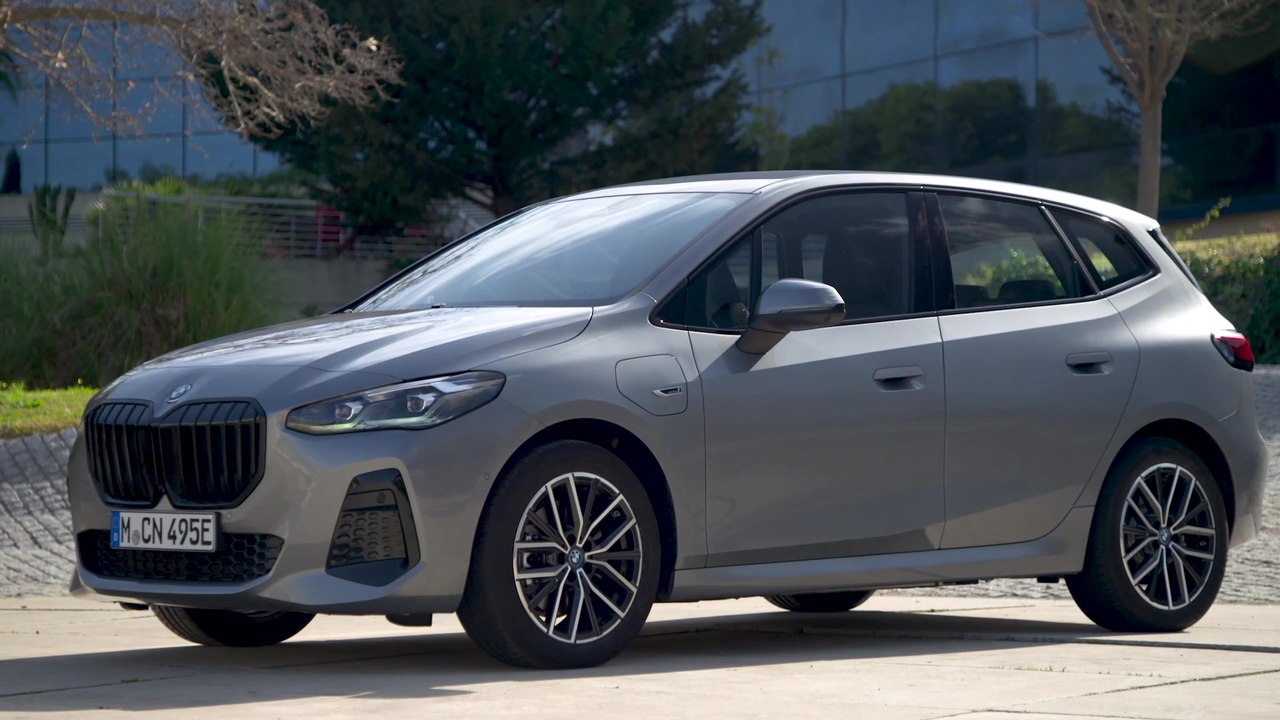 Der neue BMW 2er Active Tourer - Systeme für automatisiertes Fahren und Parken in neuartiger Vielfalt
