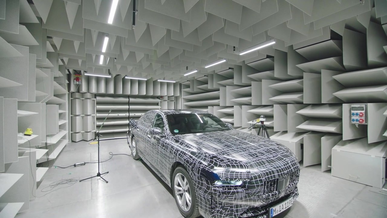Der BMW i7 - Akustikerprobung im Klimaprüfstand und im Windkanal