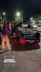 Live Vehículo volcado sobre Periférico Norte, termina destrozado