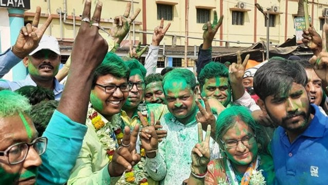 বাংলায় ফের সবুজ ঝড়! বিজয় উৎসবে মাতোয়ারা সমর্থকরা | Oneindia Bengali