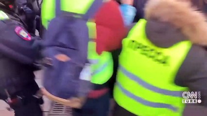 Rusya'da savaş karşıtlarına izin yok