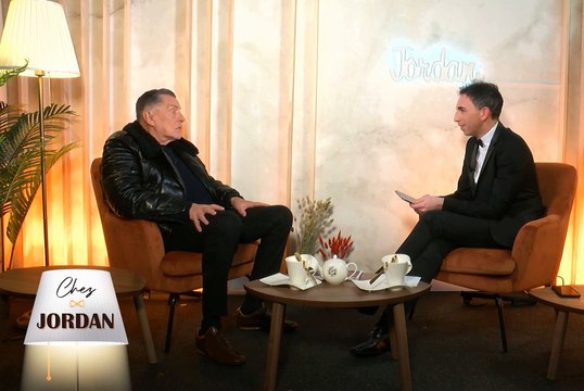 Jean Claude Camus tacle les critiques d'Eddy Mitchell sur la statue de Johnny