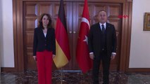 Çavuşoğlu, Almanya Federal Meclisi Başkan Yardımcısı ve SPD Milletvekili Aydan Özoğuz ile görüştü