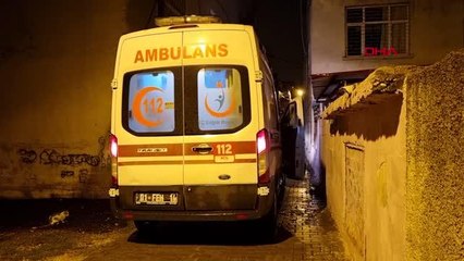 EŞİNİ KÜREKLE DÖVDÜ, TUTUKLANDI