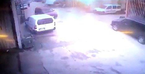 Hurda deposunun patlama anı kameralarda