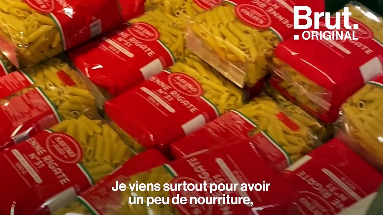 Beaucoup d'étudiants vont encore aux distributions alimentaires
