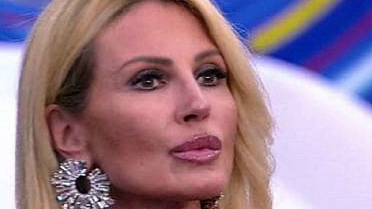 Nathaly Caldonazzo, la prima foto dopo il GF Vip è con la figlia Mia